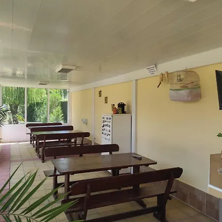 Pensiune Sunny House & Pool 3*