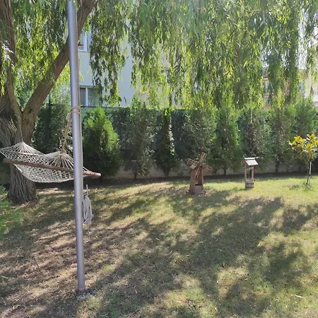 Sunny House 3*